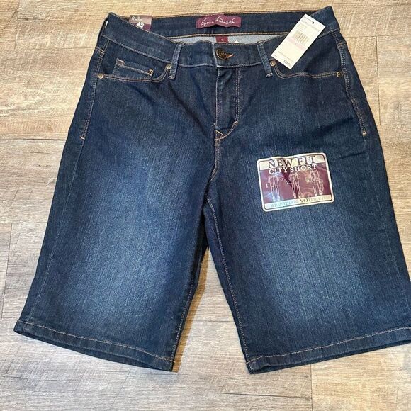 Gloria Vanderbilt women’s dark wash shorts size 12 - Picture 1 of 11